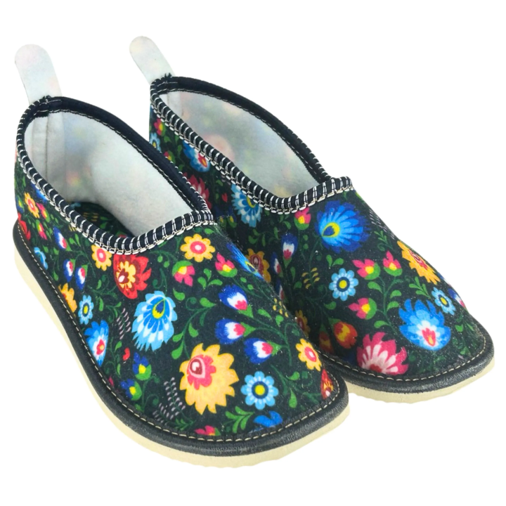 Filcowe kapcie z piętką Łowickie pantofle damskie buty góralskie